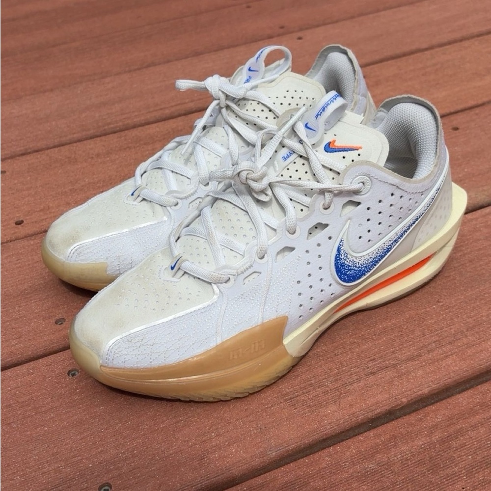 Nike White and Blue Tennis Sneakers